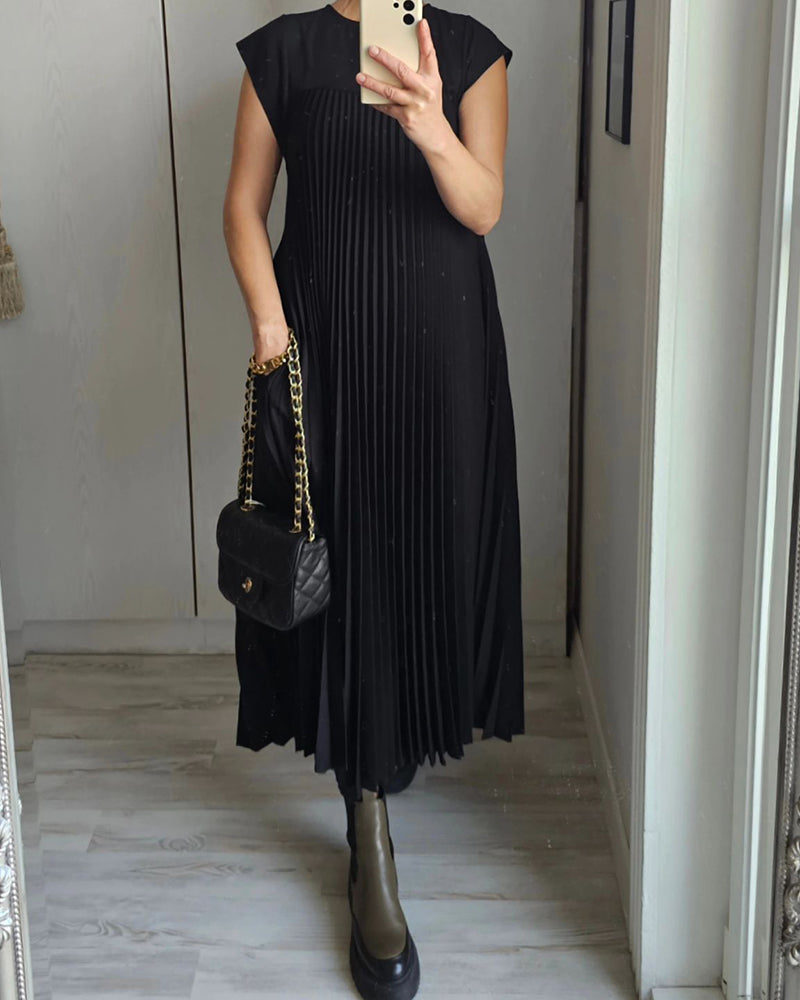 Amada | Sleeveless dress with pleats