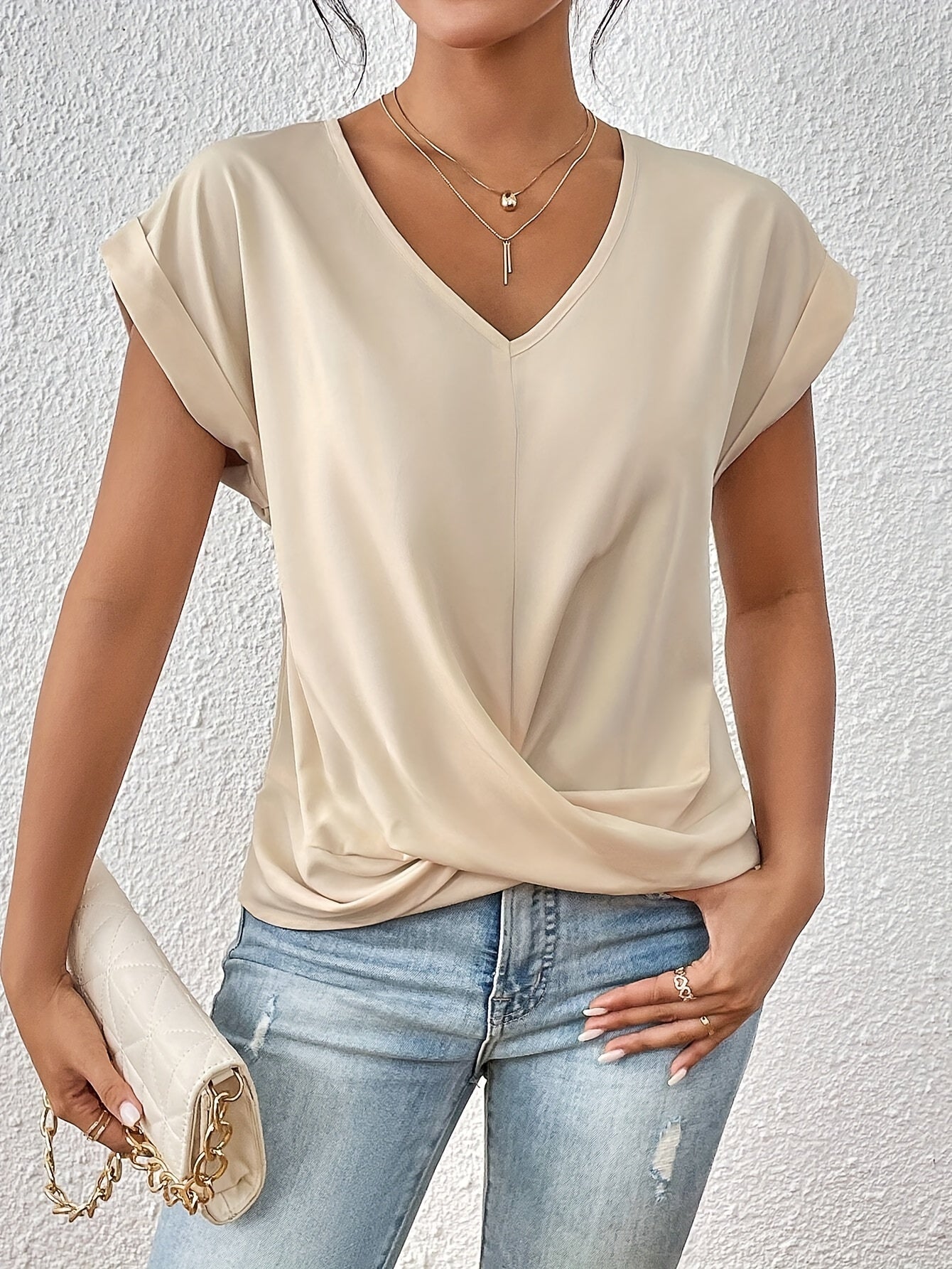Faina™ | Elegant casual v-neck shirt
