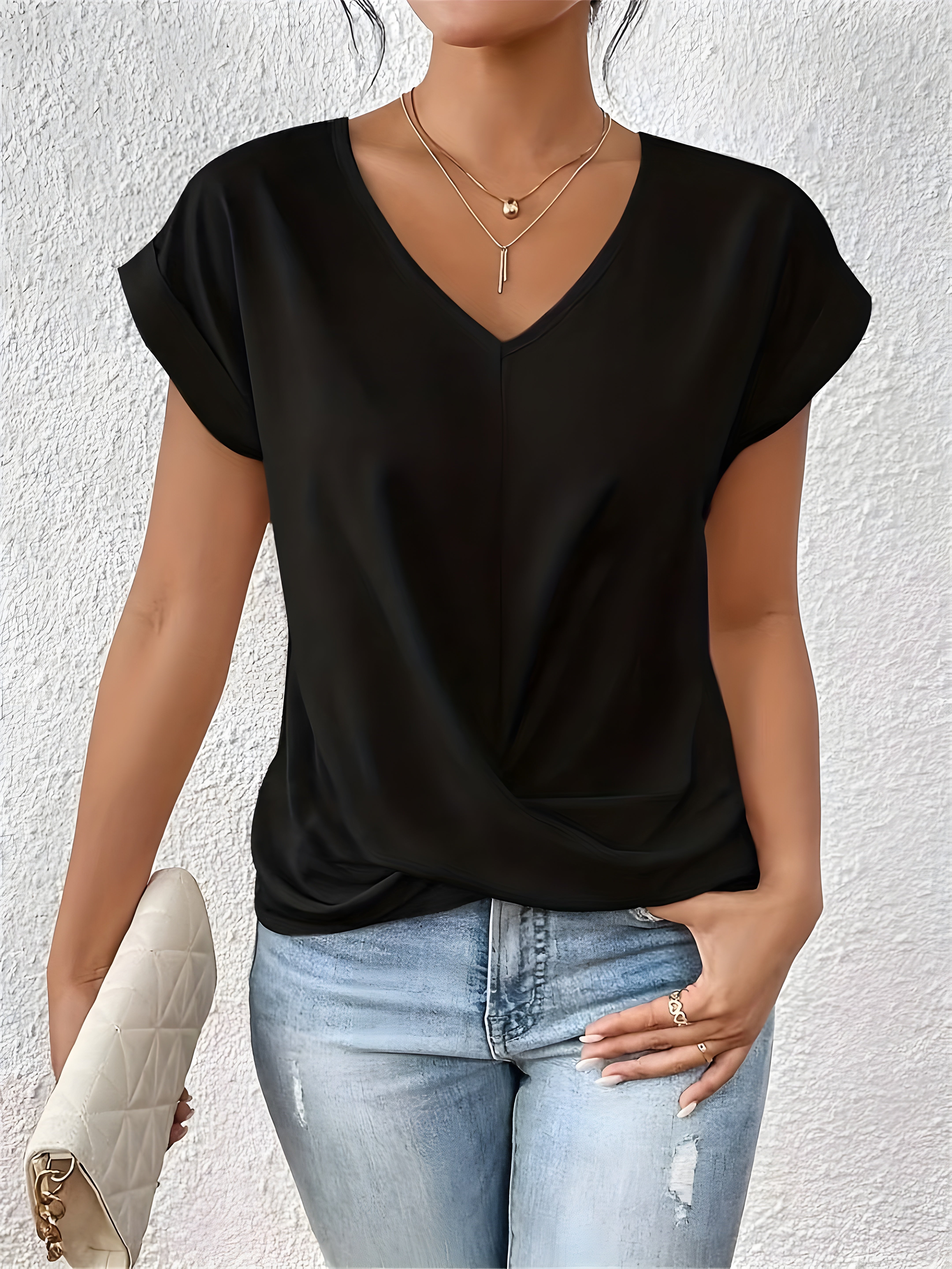 Faina™ | Elegant casual v-neck shirt