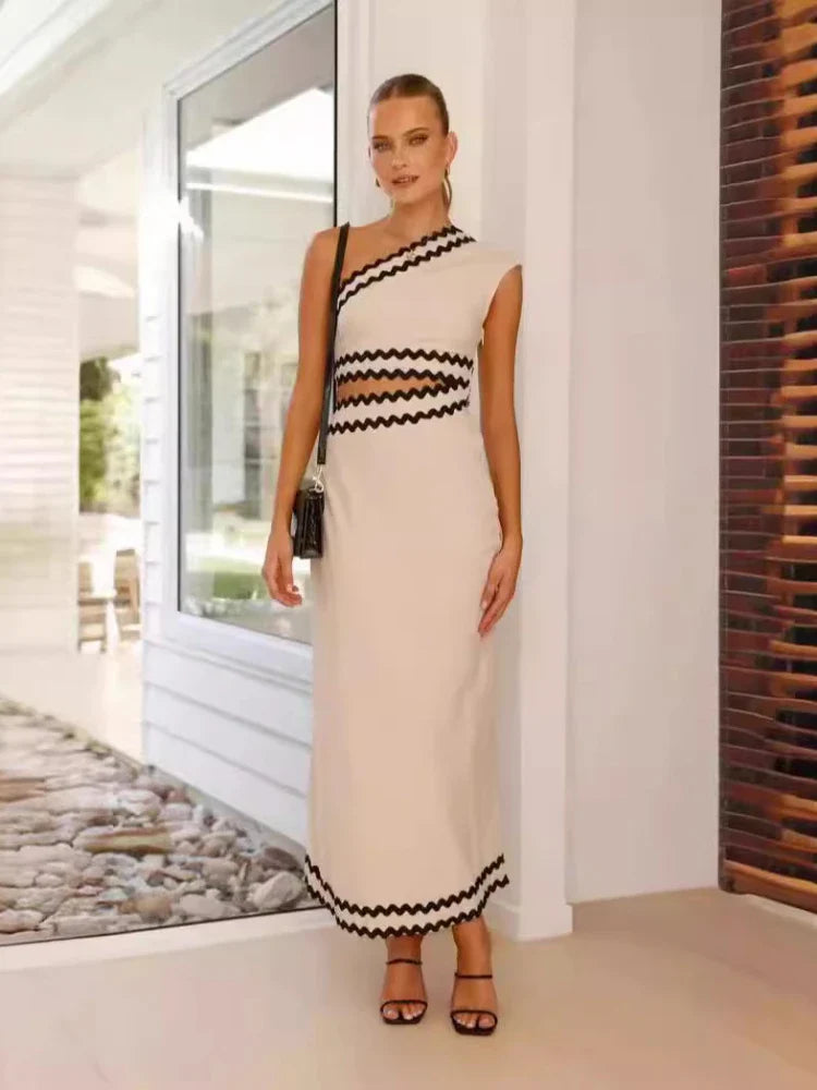 Rosa | Elegant sleeveless dress