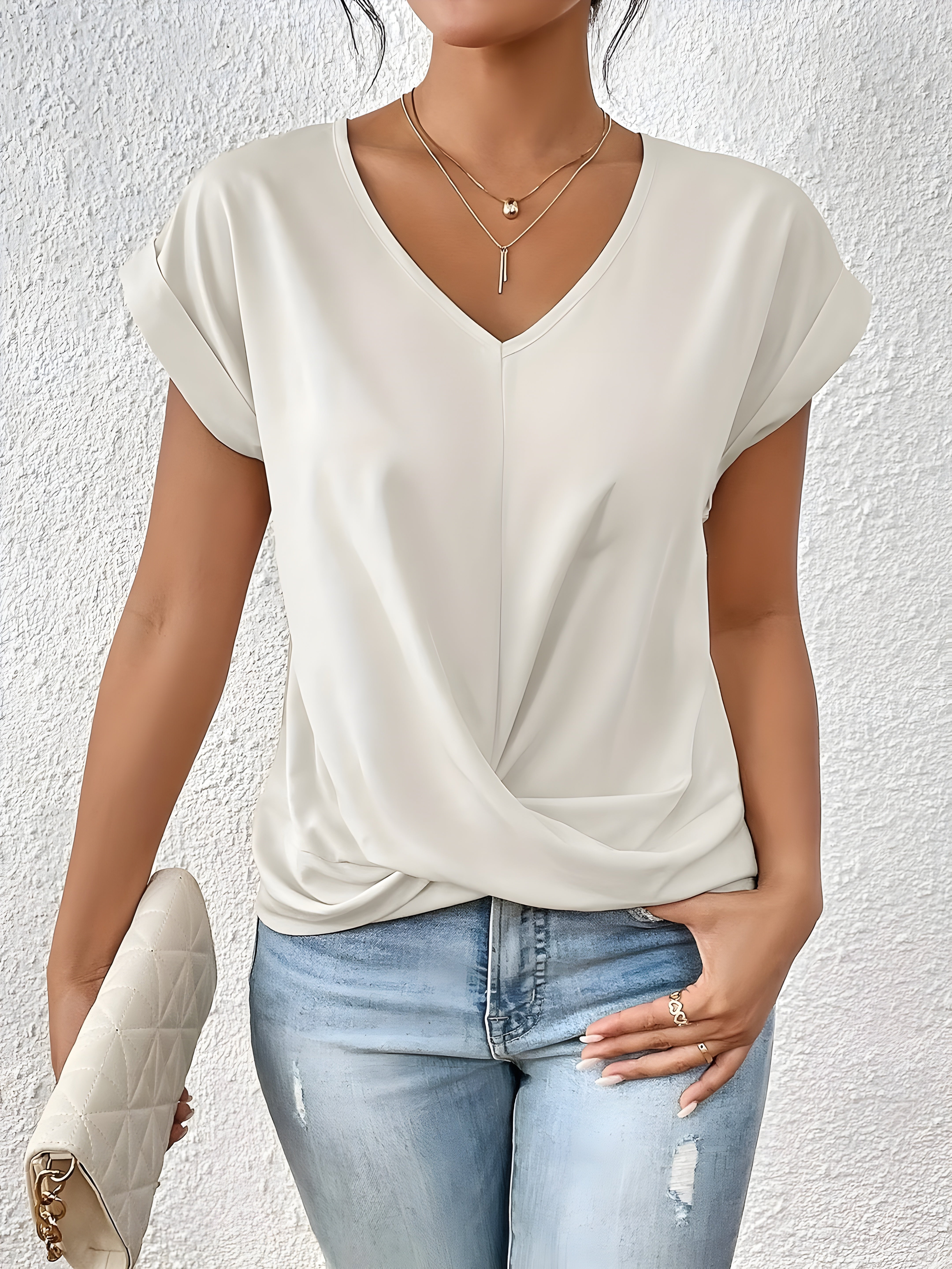 Faina™ | Elegant casual v-neck shirt