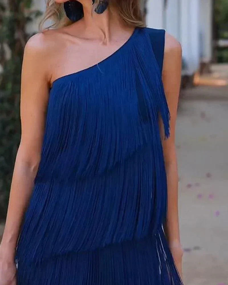 Nanda | Elegant dress with fringes