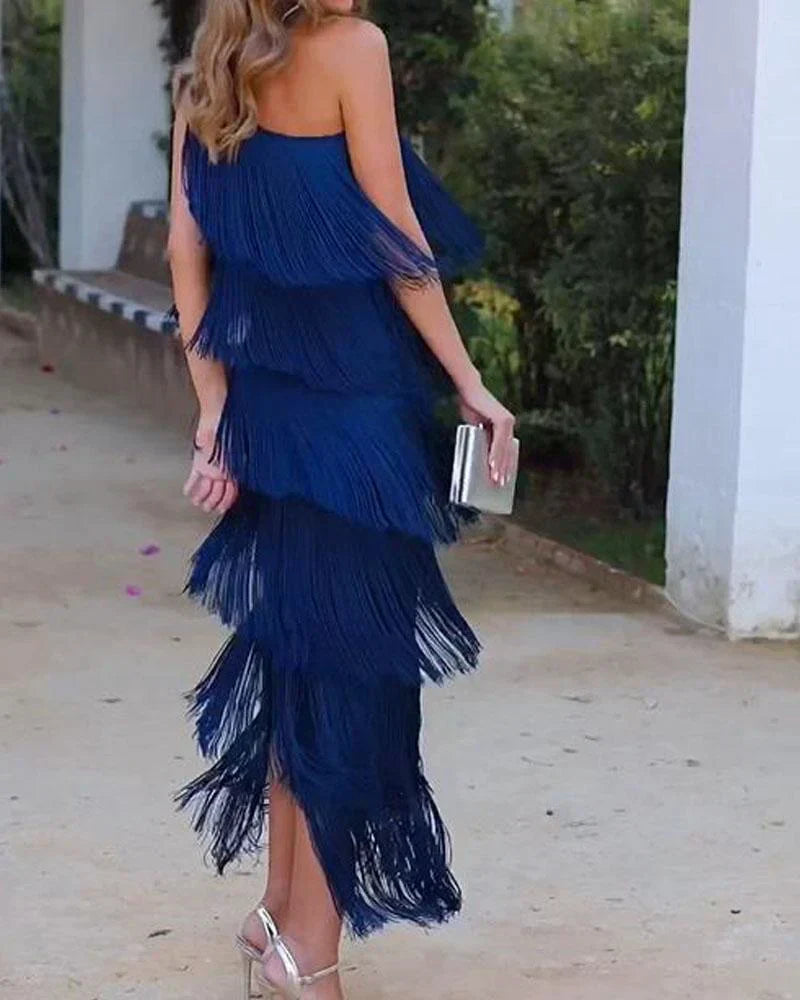 Nanda | Elegant dress with fringes